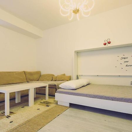 Hristovi Apartments Skopje Luaran gambar