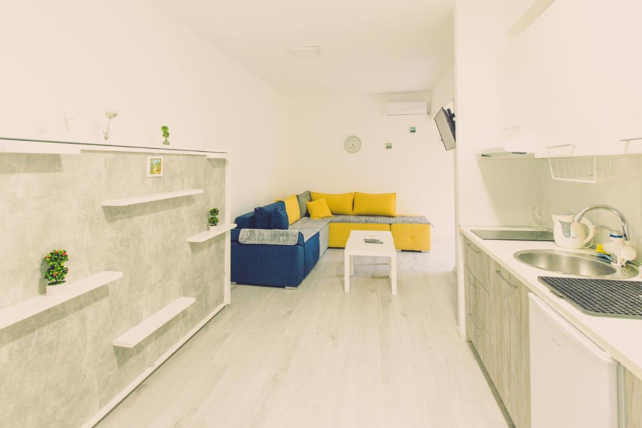 Hristovi Apartments Skopje Luaran gambar