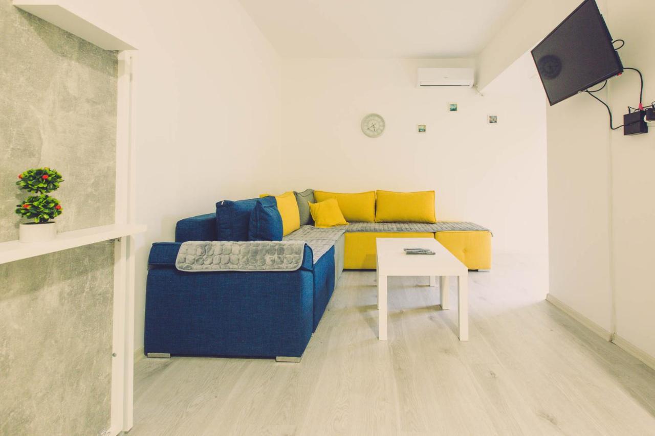 Hristovi Apartments Skopje Luaran gambar